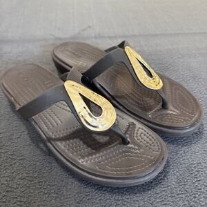Crocs Wedge Sandal Women SZ 9 Sanrah Metallic Espresso Comfort Flip Flop